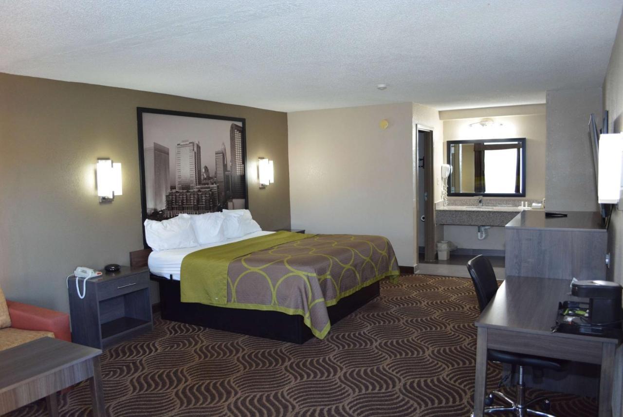 Super 8 By Wyndham Huntersville/charlotte Area 2* Huntersville