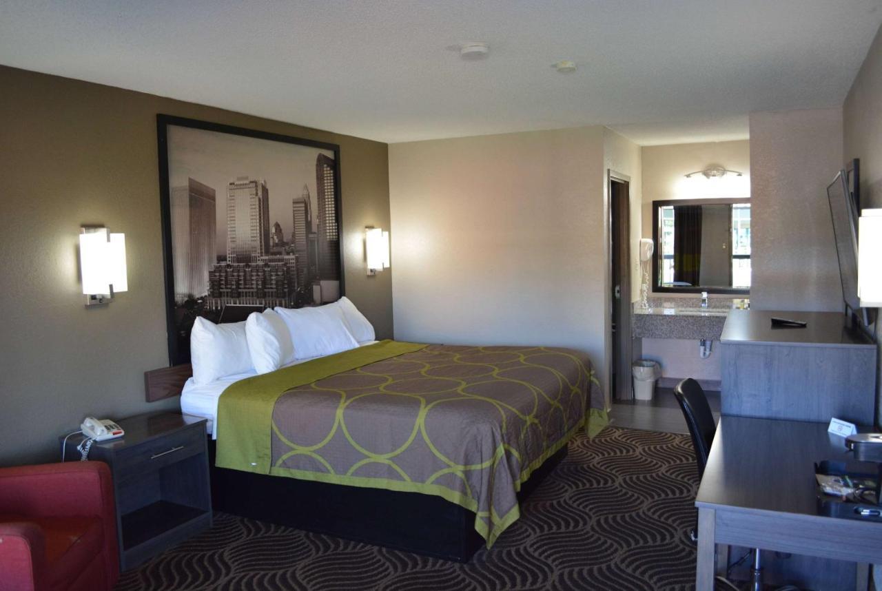 Motel Super 8 By Wyndham Huntersville/charlotte Area 2*