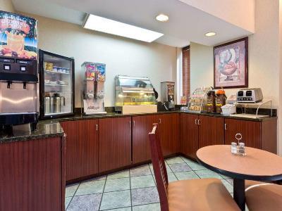 Super 8 By Wyndham Huntersville/charlotte Area Motel Huntersville