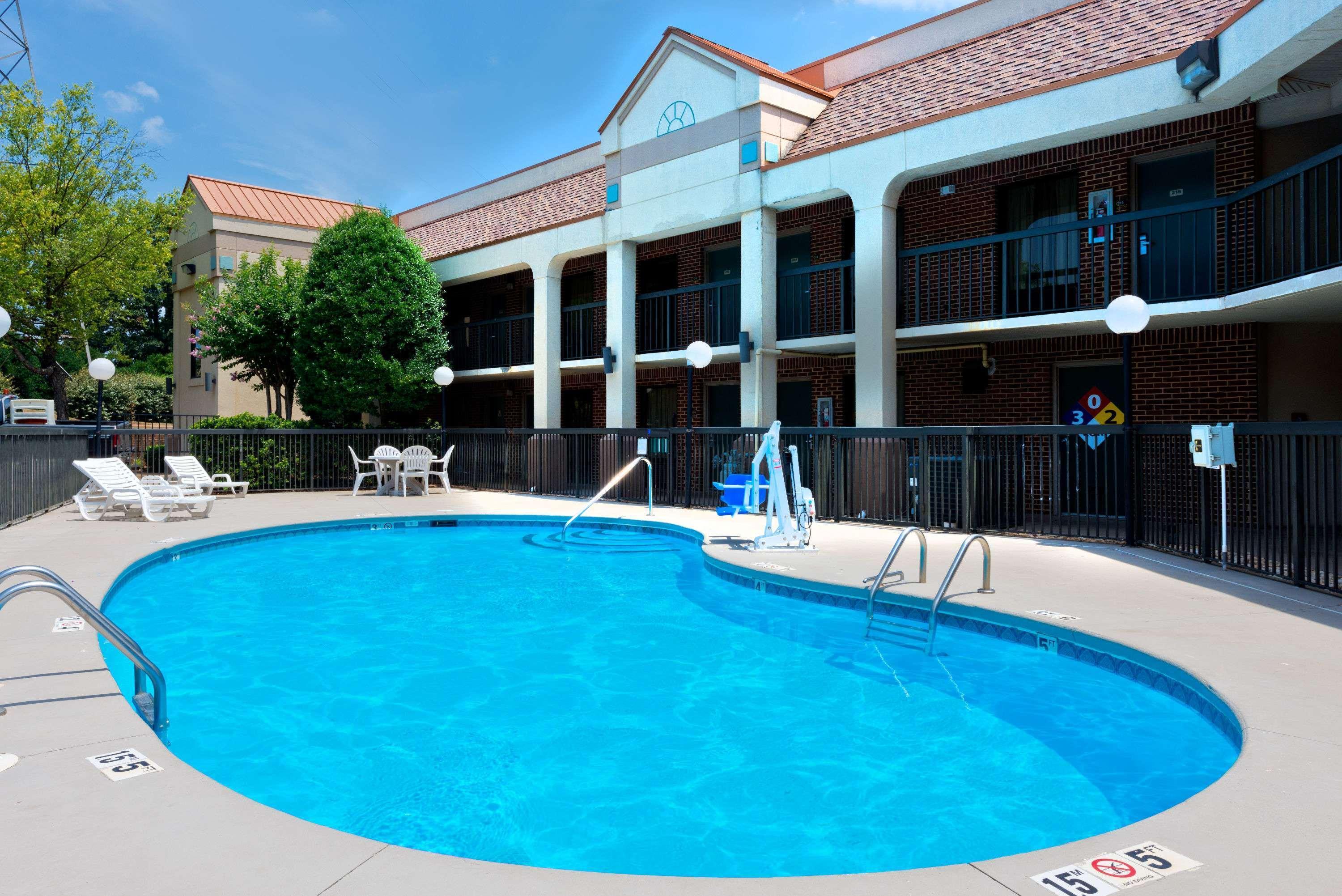 Motel Super 8 By Wyndham Huntersville/charlotte Area