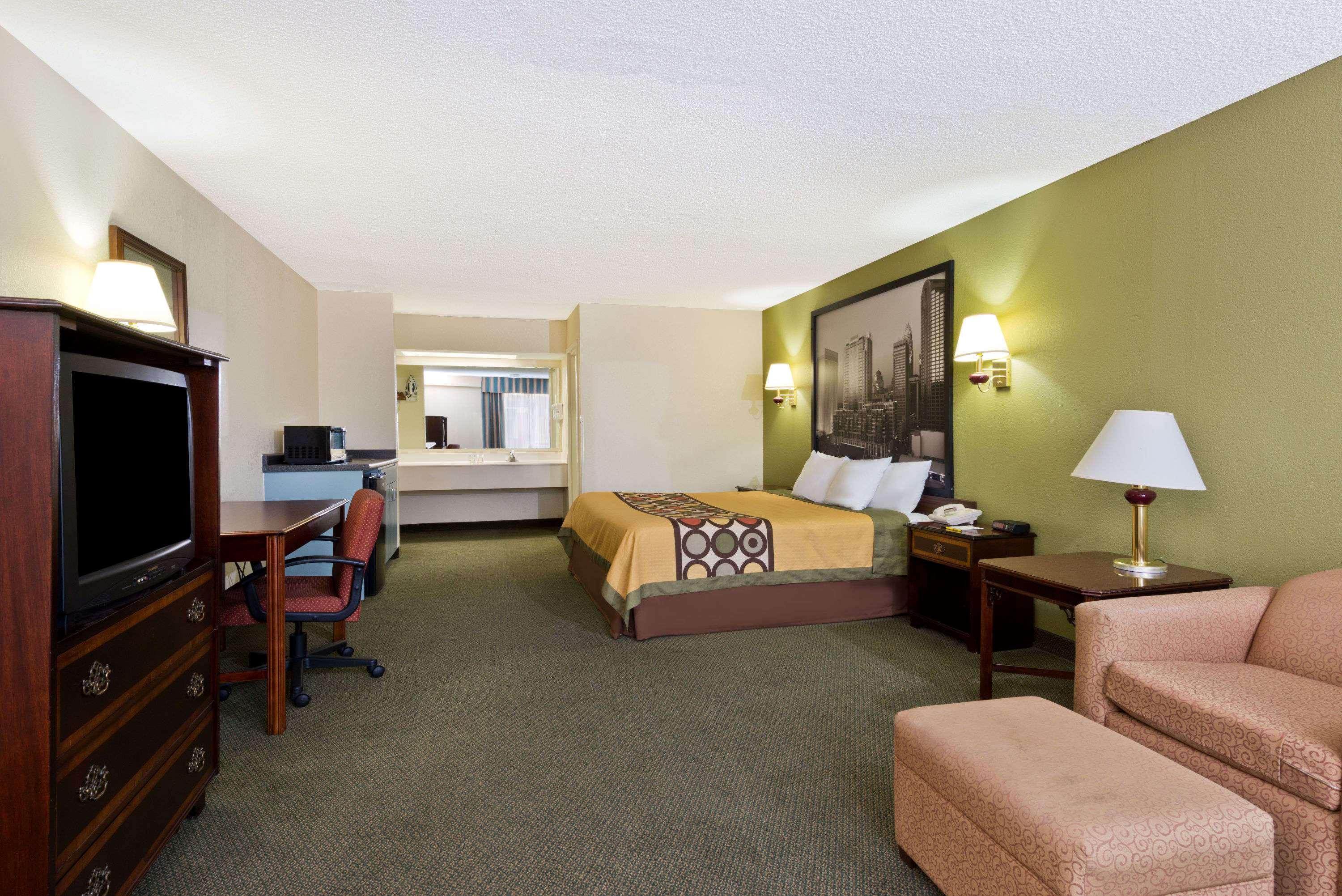 Super 8 By Wyndham Huntersville/charlotte Area Motel 2*