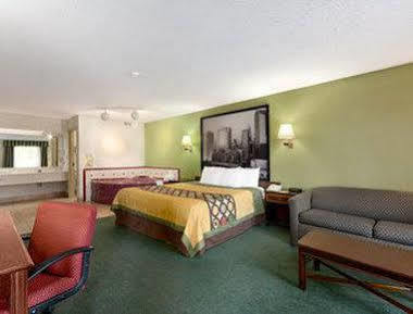 Super 8 By Wyndham Huntersville/charlotte Area Motel 2*