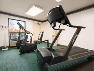 Motel Super 8 By Wyndham Huntersville/charlotte Area